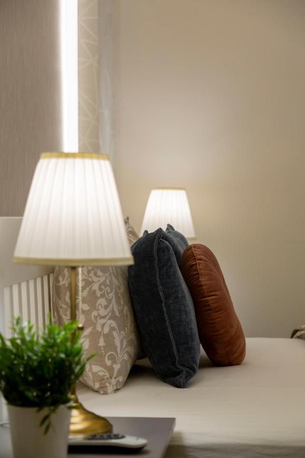 Luxurious Central Apartment In Liszt Ferenc Square Budapešť Exteriér fotografie